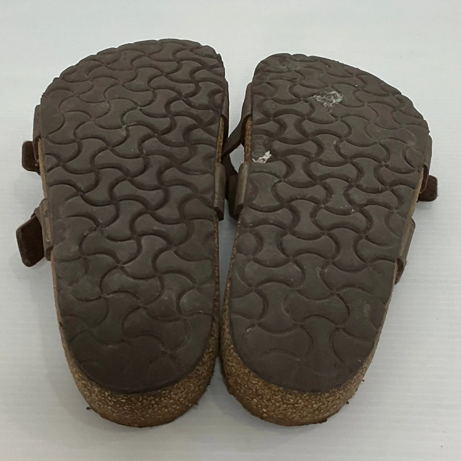 Brown Sandals Flats Birkenstock, Size 7.5