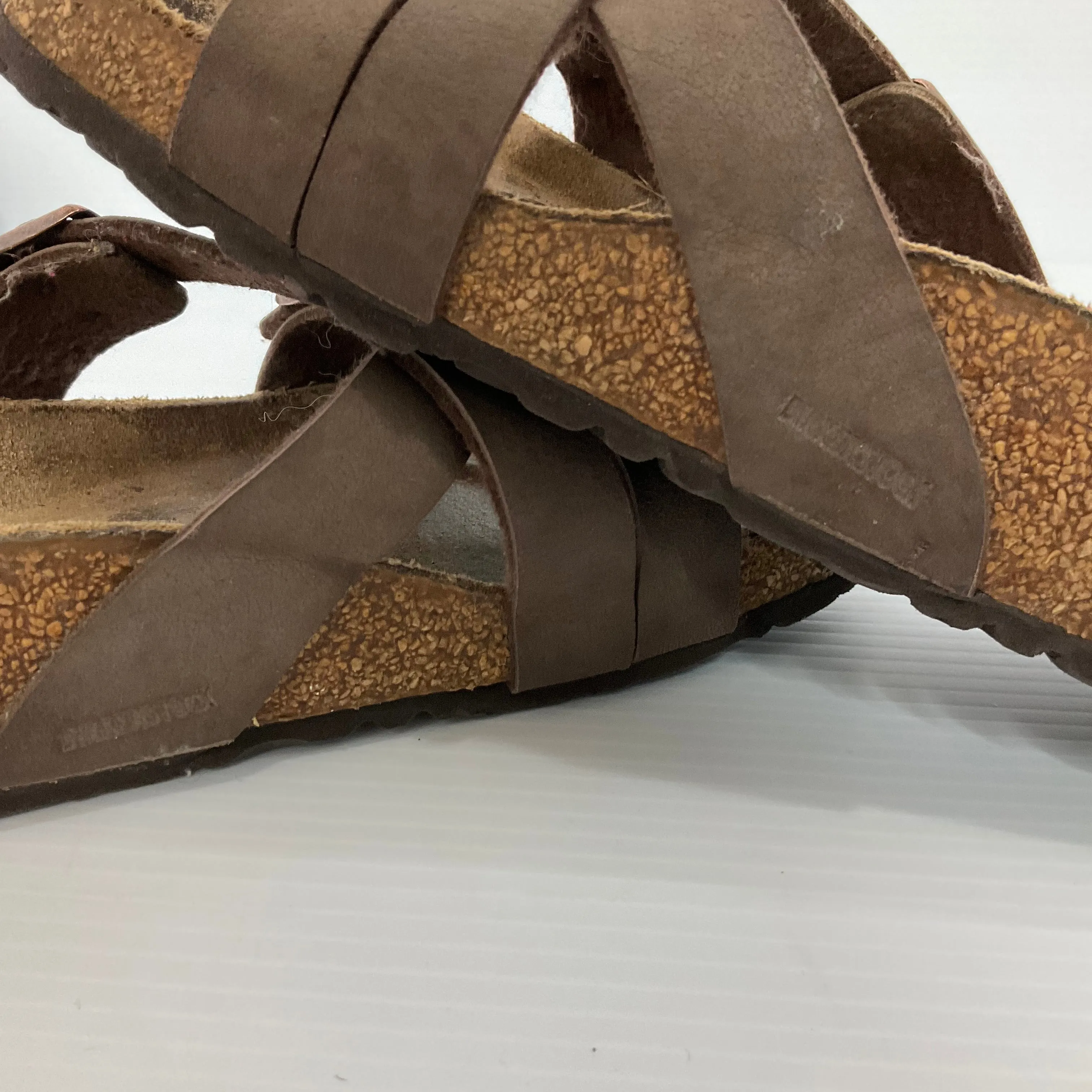 Brown Sandals Flats Birkenstock, Size 7.5