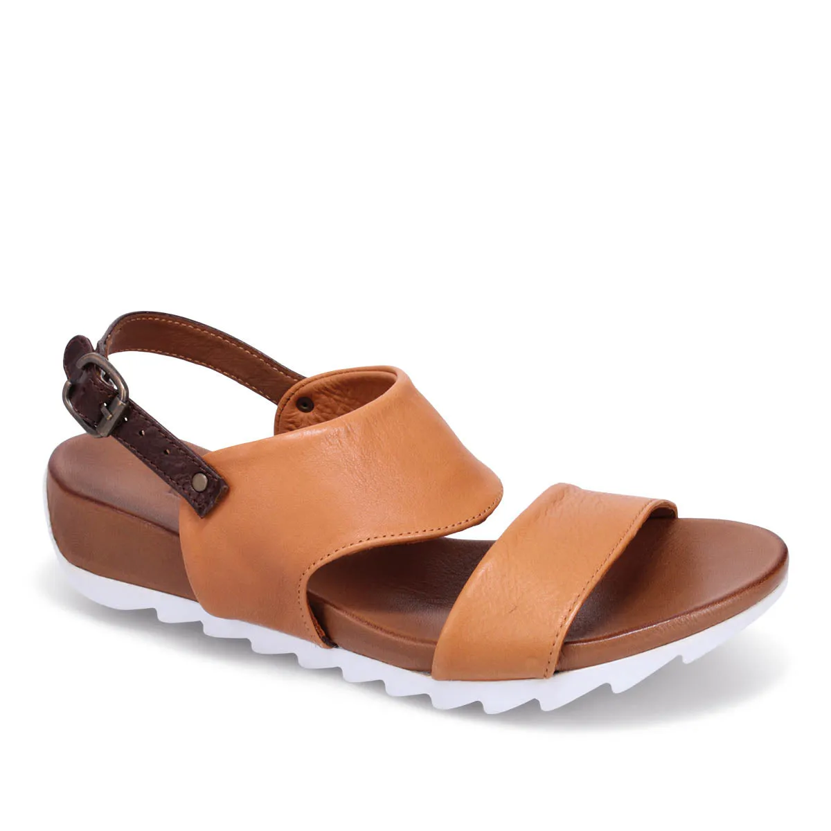 Bueno Women's Fara in Tan